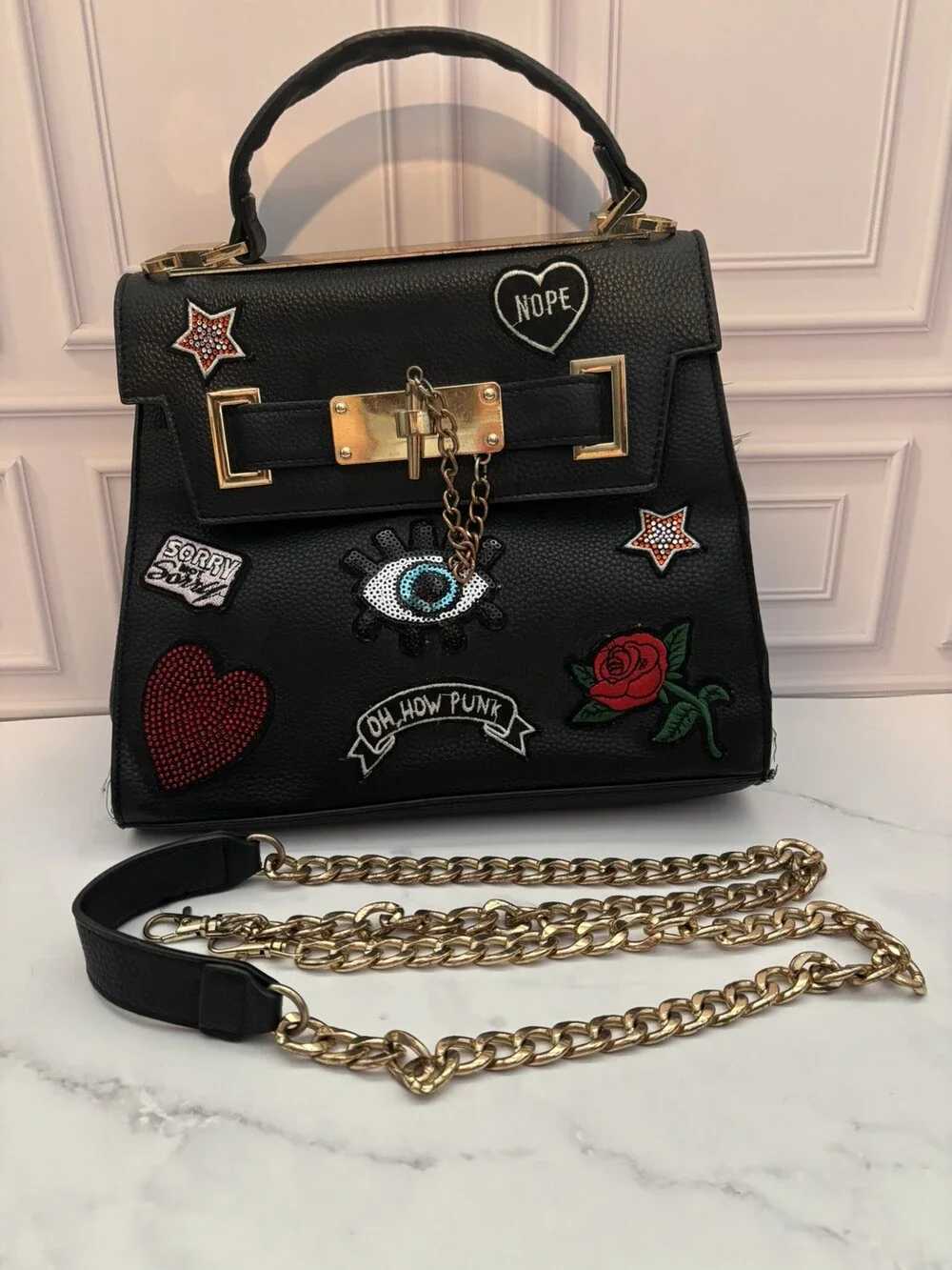 ALDO BLACK HANDBAG PURSE PATCHES EUROLINE-98 REMOVABLE CROSSBODY CHAIN